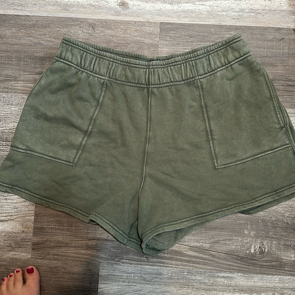 Aerie green relaxation shorts!